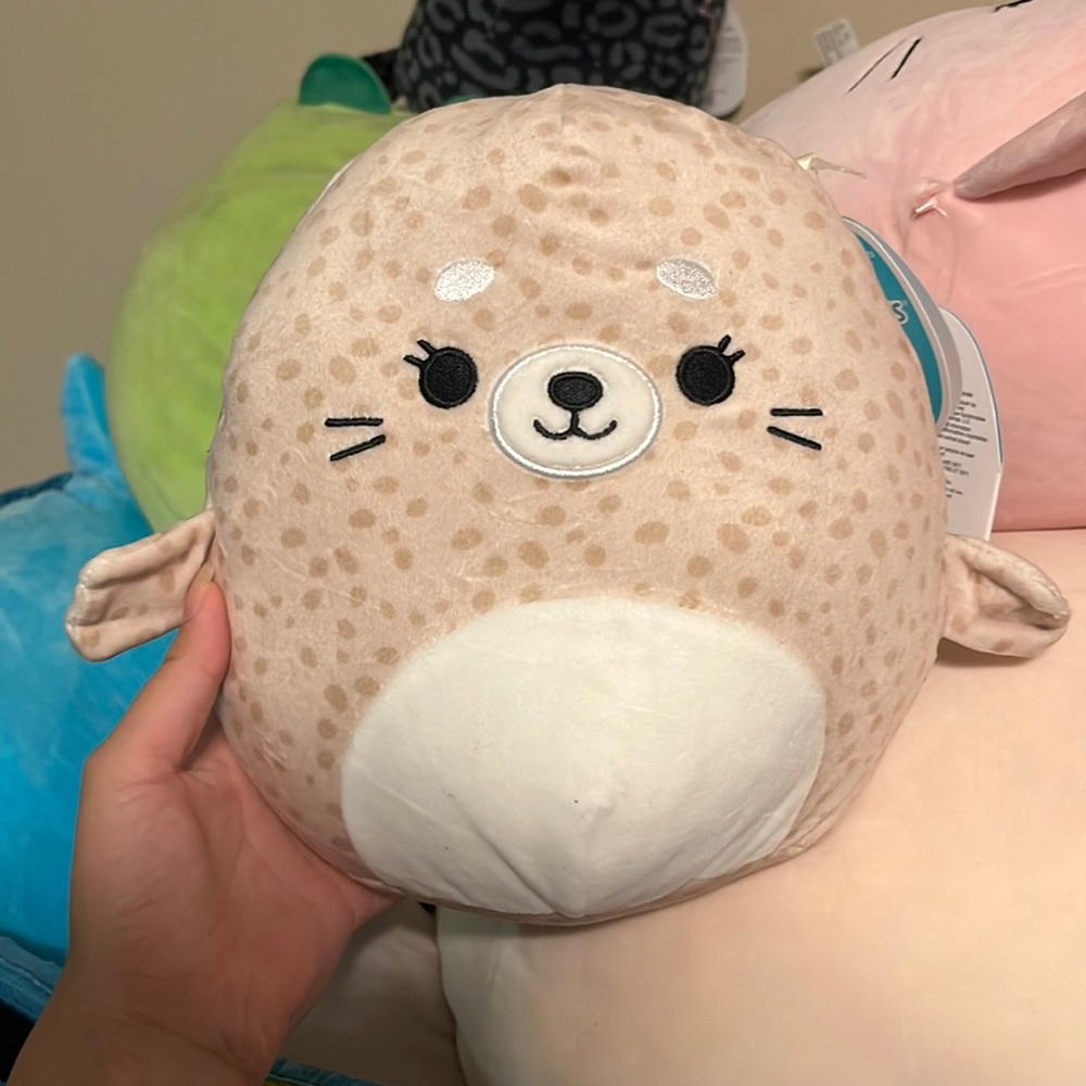 lilou squishmallow 8in
